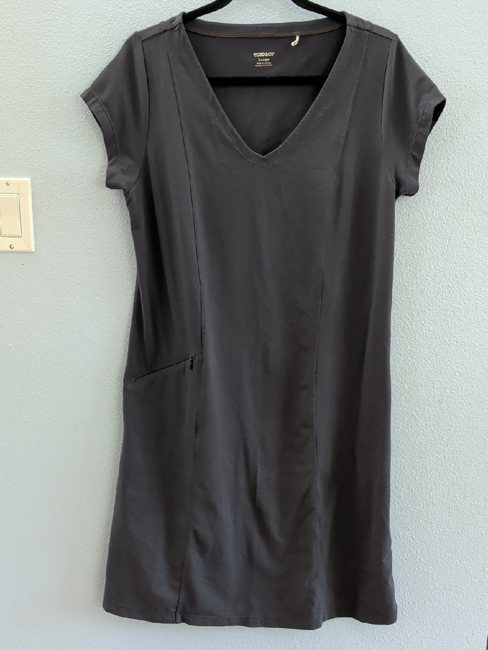 Toad&Co Tech Tomboy Cap Sleeve Gray V‑Neck Shift Dress